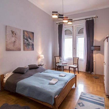 Belvárosi Vintage Apartman a sétálóutcán Miskolc Exterior foto