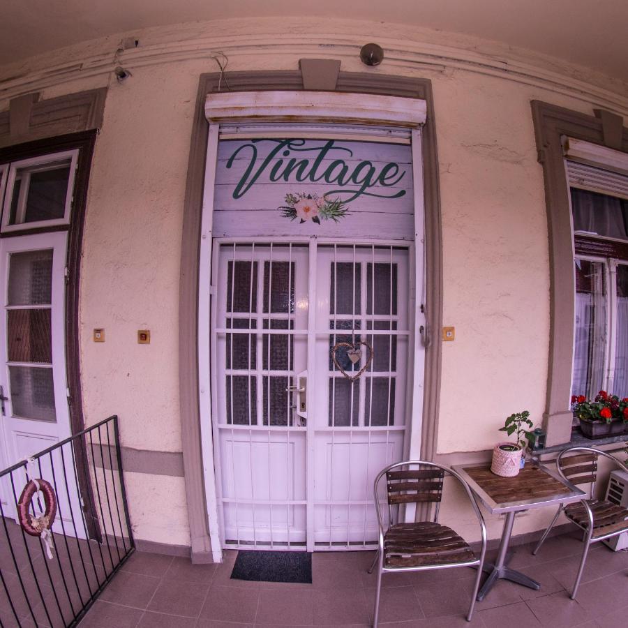 Belvárosi Vintage Apartman a sétálóutcán Miskolc Exterior foto